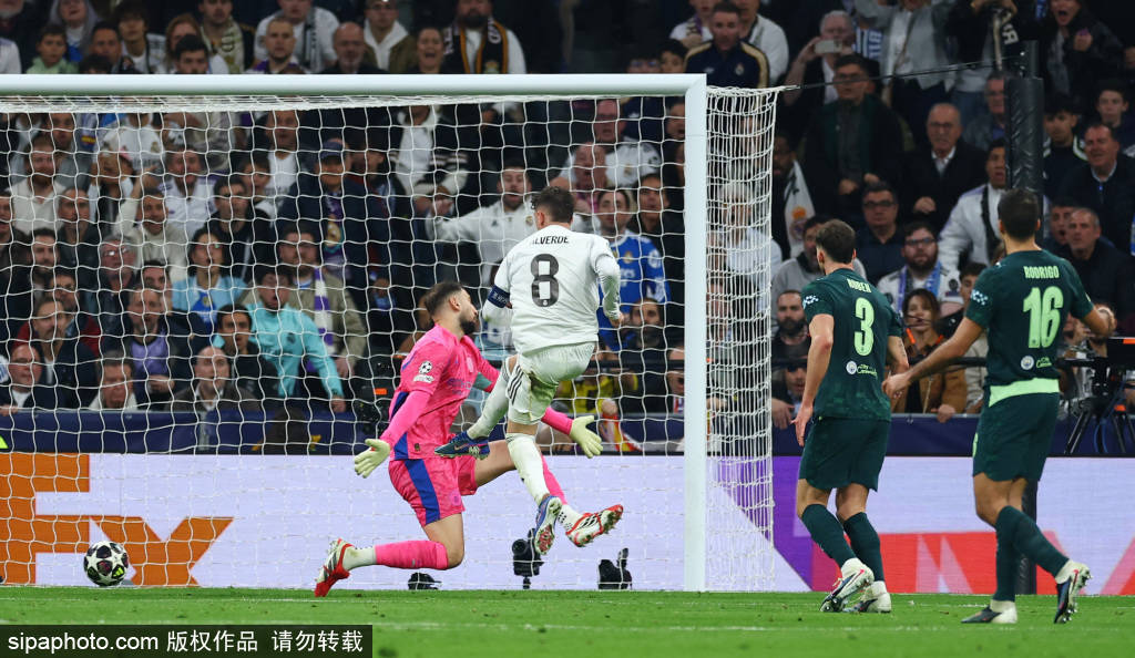 巴萨高层晒笑脸庆祝皇马失分，西甲争冠再起波澜！